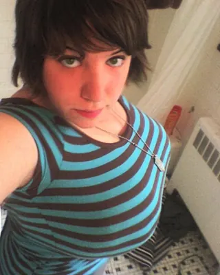 Cloé, 22 ans, plan cul à Montgivray