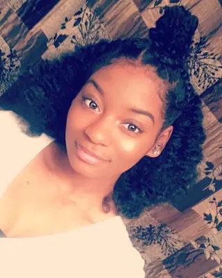 Coumba, 18 ans, plan cul à Le Magny
