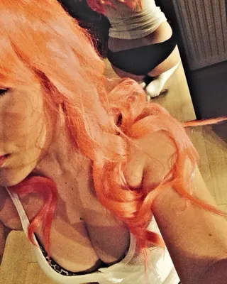 Léna, 20 ans, plan cul à Le Magny