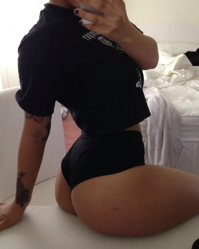 Salma, 23 ans, plan cul à Cernay-lès-Reims