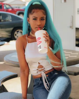 Zara, 21 ans, plan cul à Bordeaux